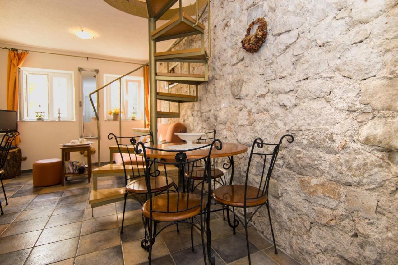 Vila House Lea Igrane Exteriér fotografie