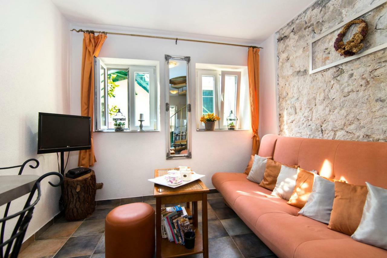 Vila House Lea Igrane Exteriér fotografie