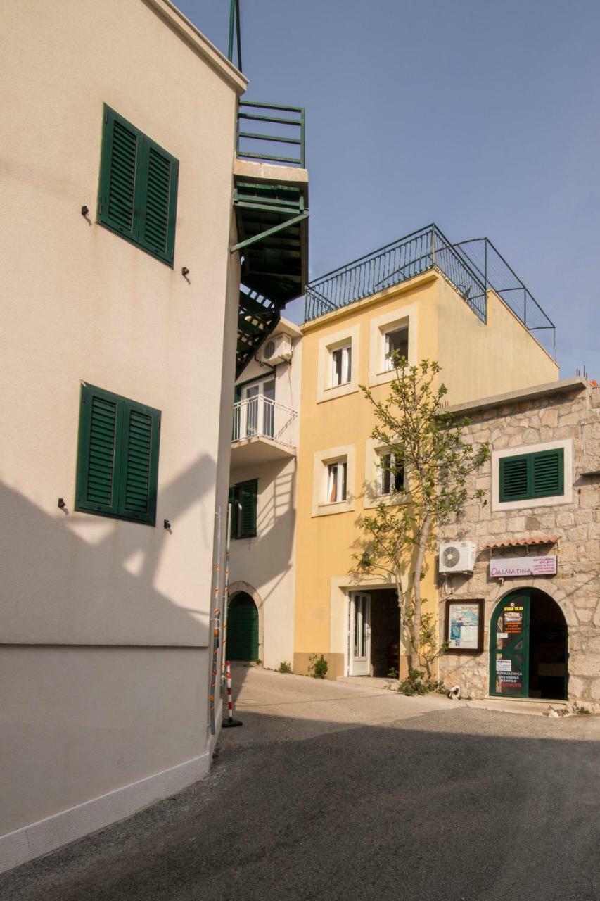 Vila House Lea Igrane Exteriér fotografie